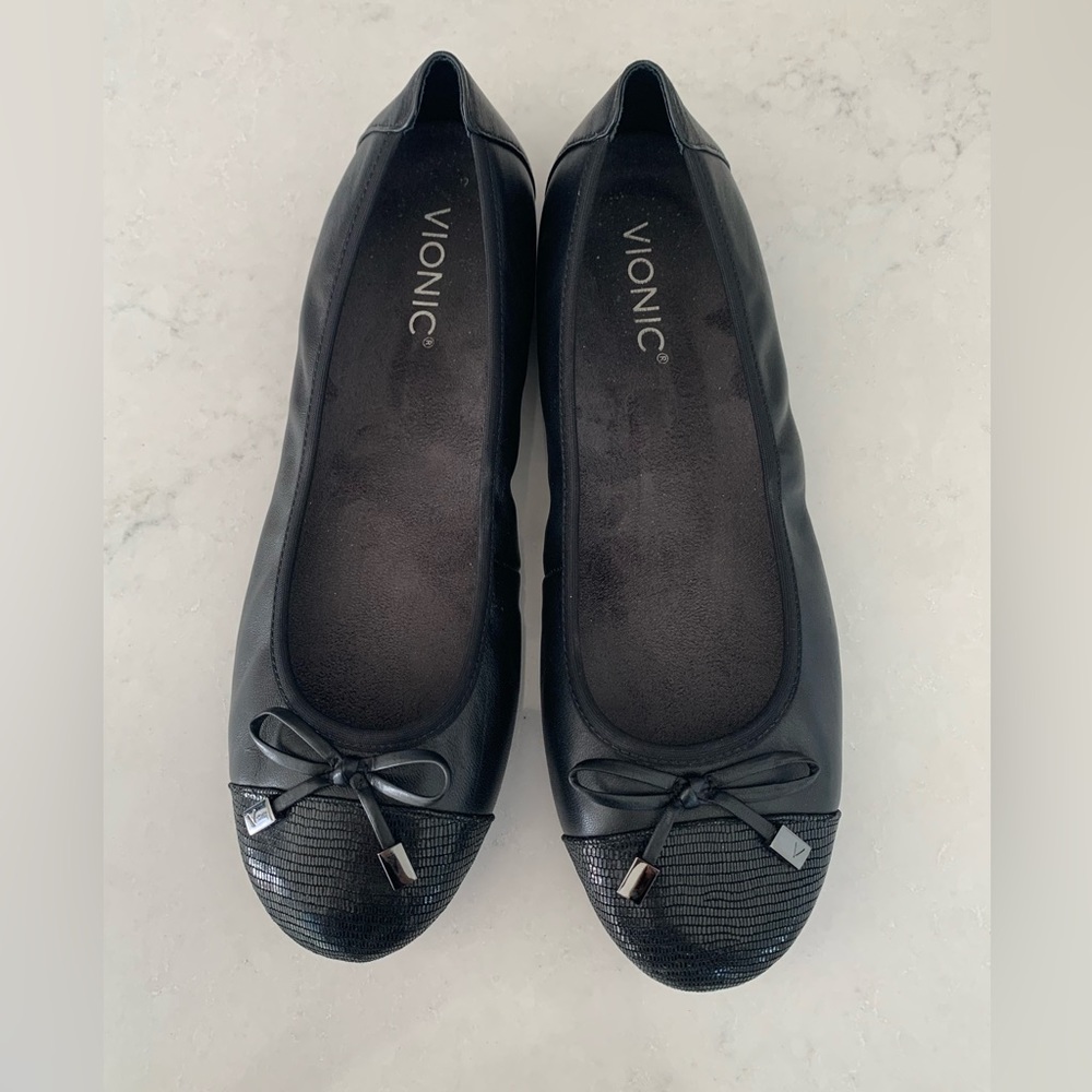Vionic Black Spark Minna Flats Shoes Size 9